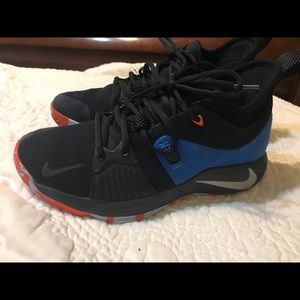 Paul George Nike shoes - like new!